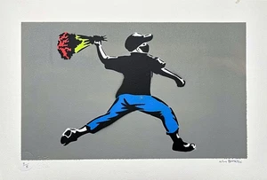 BANKSY/NOT BANKSY - Flower Thrower 2/5 - Original spray paint, certificate - Picture 1 of 5