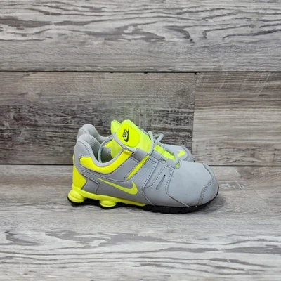 Nike Shox Zapatos para Correr Negros y Verdes Parte Superior Baja Infantil EE. UU. Talla 10C Tenis Foto 1 de 4