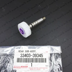 New Genuine OEM Toyota 1991-2005 Speedometer Driven Gear 33403-39345 - Picture 1 of 7