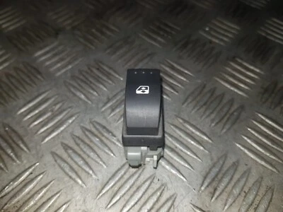 RENAULT MEGANE SPORT MK2 OFF SIDE REAR WINDOW SWITCH 28082 5DR 2008 - Image 1 of 4