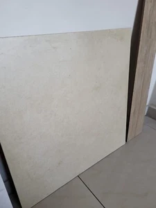 Fliesen 60x60 cm ca. 150 m² soft Taupe Selbstabholer Berlin - Bild 1 von 4