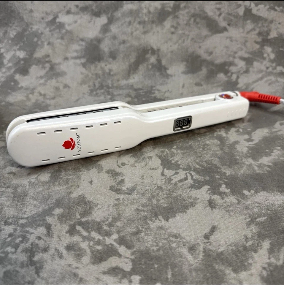 Plancha voluminizadora de cabello Voloom 1 1/2" blanca perla OIPW15 ¡Probada funcionando perfectamente! Foto 1 de 4