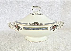 Vintage W H Grindley & Co England Carlton Shape Handled Serving Bowl W/ Lid EUC - Picture 1 of 19