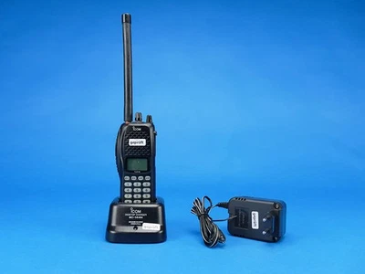 Komplettangebot 01: Handfunkgerät ICOM F31 4m, mit neuem Akku - Bild 1 von 4