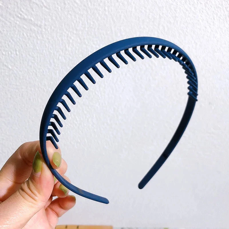 Bandas para el cabello de plástico de color liso peines antideslizantes dentados para mujeres uso de lavado facial para niñas Foto 1 de 4