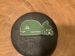 Vintage 1970’s Hartford Whalers NHL Magnet Dark Green Color #4500 - Bild 1 von 2