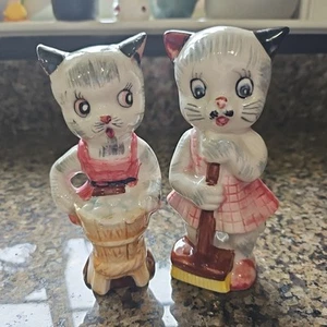Vintage 50s Tall Anthropomorphic Girl Cleaning Cat Ceramic Figurine Japan Kitsch - Bild 1 von 8