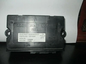OEM CADILLAC STS REAR RIGHT PASSENGER DOOR MODULE 15910994  FREE US SHIP - Picture 1 of 1