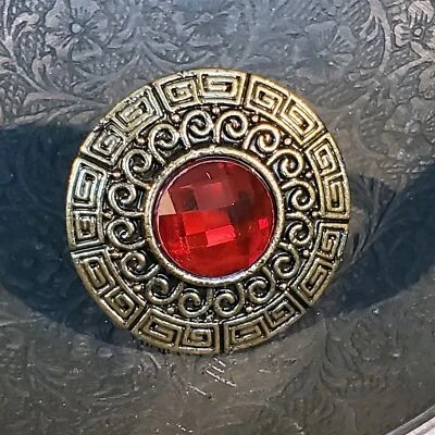 Anillo de cóctel griego redondo cristal facetado rojo bronce vintage años 90 grunge Foto 1 de 4