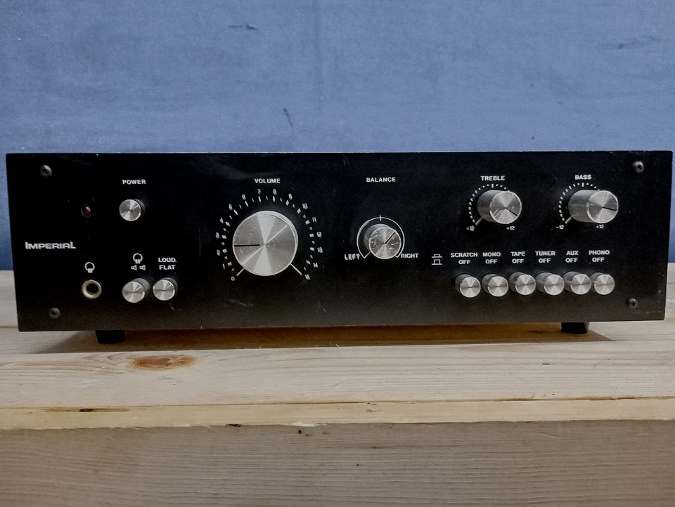 AMPLIFICATORE IMPERIAL HF-615 INTROVABILE VINTAGE "MADE IN ITALY"  (1970) - Immagine 1 di 4