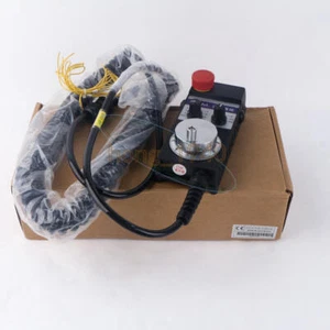 1PZ Nuovo YCM IHDW-BLACS-IM-D25 Volantino Pratico Pulser Generatore Manuale - Foto 1 di 1