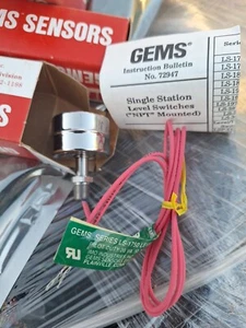 One GEMS LS-1750 S.S. Vertical Level Switch 01750 open box new pictured - Picture 1 of 2