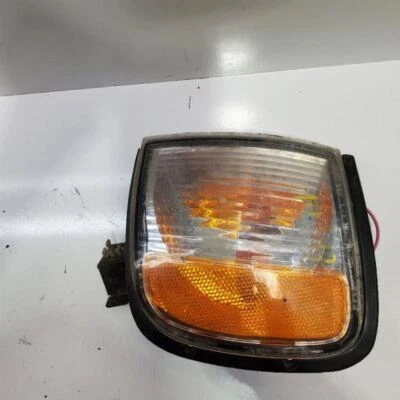 2000-2004, Isuzu Rodeo, luz de estacionamiento/esquina del conductor señal de giro, PN-8972600141 Foto 1 de 4