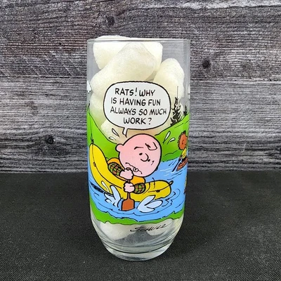 Vaso de beber Peanuts Charlie Brown McDonalds vintage Schultz de dibujos animados  Foto 1 de 4