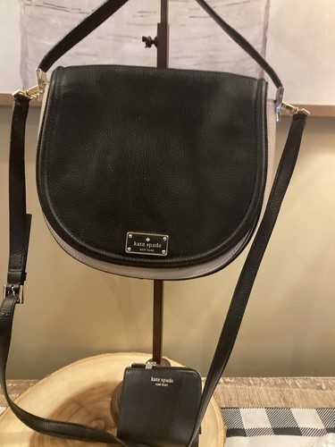 Borsa da sella Kate Spade Oliver Street pelle ciottolata blush e nero e portafoglio nuova