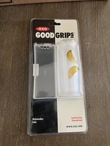 OXO Good Grips Compact Garlic Peeler Easy Fast Peeling Kit & Storage Set - Picture 1 of 2
