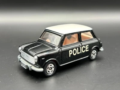 Tomica F8 BLMC Mini Cooper S MK-Ⅲ Traffic Police Black/White Model Made in Japan - Image 1 of 4