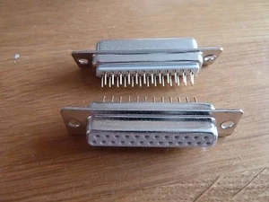 2 25-fach gerade Leiterplatte Sub D Buchse - Bild 1 von 8