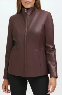 NWT COLE HAAN $498 CHAQUETA DE CUERO GENUINO CON CUELLO DE ALA BURDEOS TALLA M MEDIANA Foto 1 de 4