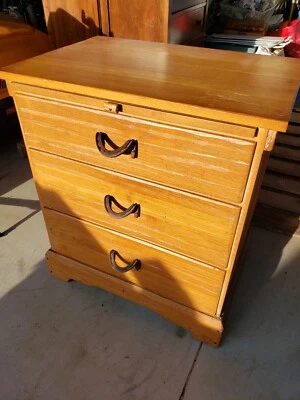 Armario vintage Brandt Ranch roble 3 cajones con extraíble - Acabado original, años 50 Foto 1 de 4