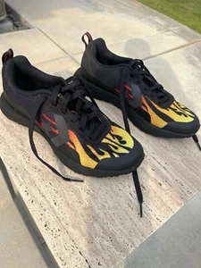 Converse Star Series Black shoes with flame design size 9 Men’s - Picture 1 of 6