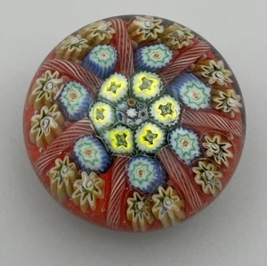 Pisapapeles vintage de cristal de Murano millefiori tierra roja c1960s 6 cm - Imagen 1 de 4