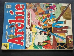 Archie Comics - Archie Vol. 1 # 216 (1st Print) Mar. 1972 - Picture 1 of 3