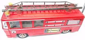 Camion pompier berliet électrique Joustra jouet ancien en tôle en très bel état - Photo 1/8