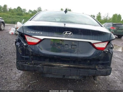 Used Washer Fluid Reservoir fits: 2013 Hyundai Sonata  Grade A - Image 1 of 4