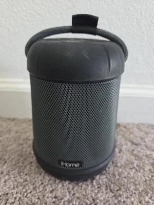 Altavoz Portátil iHome RESISTENTE A LA INTEMPERIE Impermeable Negro iBT157 Bluetooth Sin Cable Foto 1 de 4