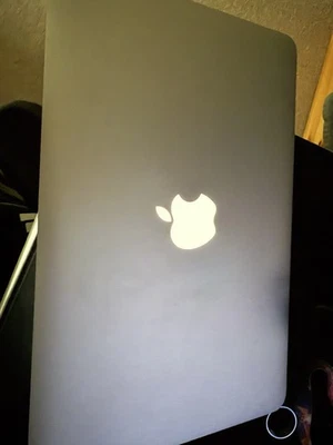 Apple MacBook Air A1370 29,5 cm (11,6 Zoll) Laptop - MC968D/A (Juli, 2011) - Bild 1 von 3