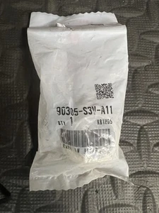 GENUINE HONDA CR-V / ACCORD FRONT SPINDLE NUT 2007-2012 (90305S3VA11) - Picture 1 of 2