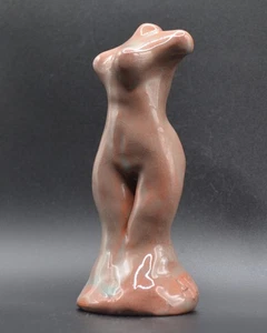 "Smooth AISHA" - Escultura de arcilla cara. Hecho a mano y esmaltado. - Imagen 1 de 8