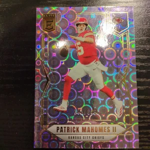 2025 Panini Donruss Elite - Patrick Mahomes #55 Lavender Pyramids /649 #208 🔥 - Bild 1 von 13