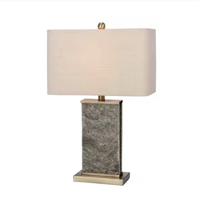 Настольная лампа Fangio Lighting 26 дюймов камень/металл натуральный камень/антикварная латунь - W-8970 - Изображение 1 из 3