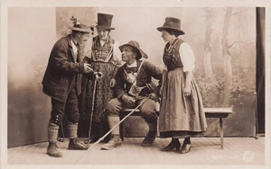 30-95) CARTOLINA CORTINA D'AMPEZZO COSTUMI TEATRO FOTOGRAFIA ZARDINI BELLUNO - Imagen 1 de 2