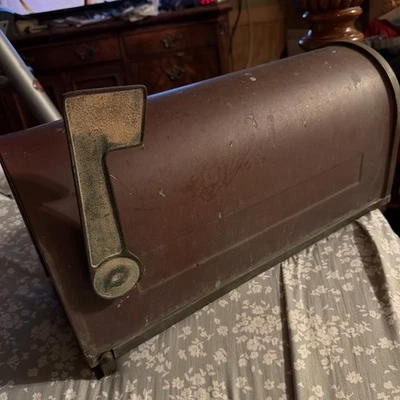 Solid Real Copper And Brass Rural Post Mount Mailbox 6.5 Lbs Missing Door - Image 1 of 4