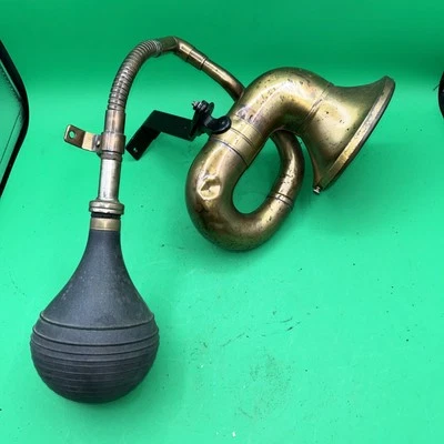 STANDARD VINTAGE Brass Bulb Horn Buick Metz Hudson Franklin Hupmobile REO #22 - Image 1 of 4
