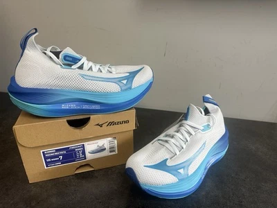 Women’s Size 7B Mizuno Neo Vista 411461.5WRB - Image 1 of 4