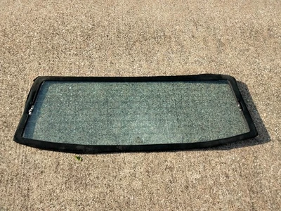 Cristal trasero convertible Saab 900 Foto 1 de 4