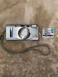 FUJIFILM FinePix F700 Digital Camera English languege w/Battery - Picture 1 of 3
