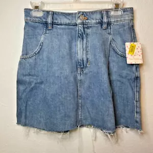 Free People Denim Skirt Women's Size 26 Distressed Raw Hem Mini Medium Wash - Picture 1 of 5