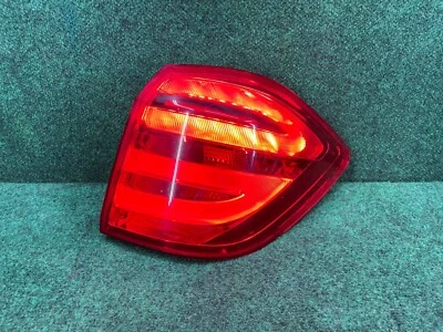 Luz trasera exterior lado pasajero derecho Mercedes X166 GL450 GL550 13-16 FABRICANTE DE EQUIPOS ORIGINALES Foto 1 de 4