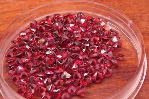 Rhodolite Garnet Mixed Sizes Round Cut 1.5 - 3 mm Lot Gemstone 30 PCS 60-23 - Picture 1 of 4