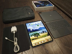 Apple iPad Pro 2018, 256GB, Wi-Fi + 4G, 11 Zoll, Silber - Bild 1 von 11