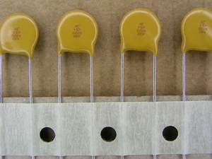 S01069 (8 Piece Lot) 2200 pf 2000 volt 2KV 10% Y5P leaded ceramic capacitor - Picture 1 of 4