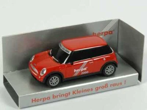 1:87 New Mini Cooper 17. Herpa-IAA 2000 Herpa brings small big out! - Picture 1 of 3