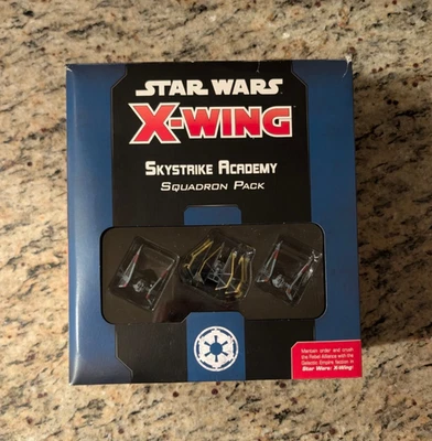 Star Wars: X-Wing Miniatures Skystrike Academy Squadron NUEVO LEER Foto 1 de 2
