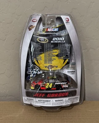 Jeff Gordon Dupont 2010 coche escala 1:64 con capó calendario WC Winners Circle Foto 1 de 2