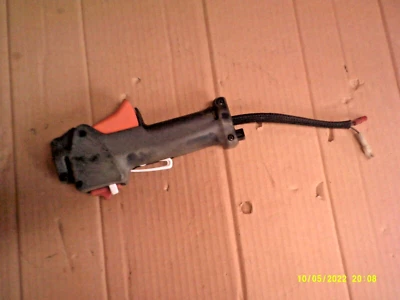 Used Snapper / Briggs Trimmer Handle Halves 19761 / 17003 / Trigger / Switch - Image 1 of 2